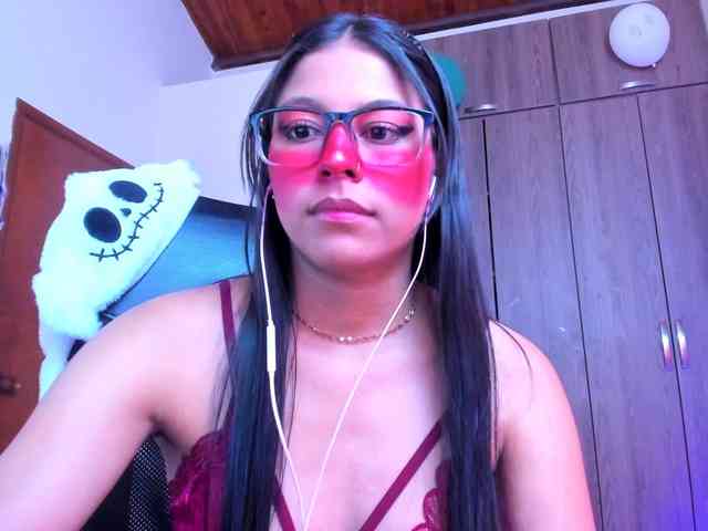 ALYSSON18 webcam