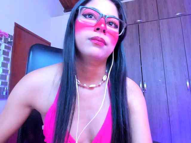 ALYSSON18 webcam