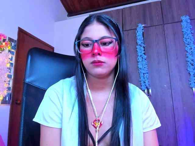 ALYSSON18 webcam