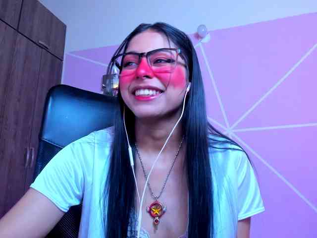 ALYSSON18 webcam