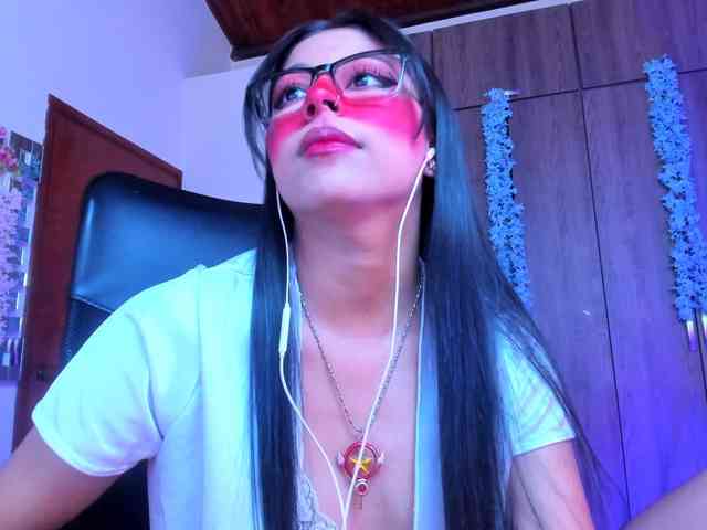 ALYSSON18 webcam