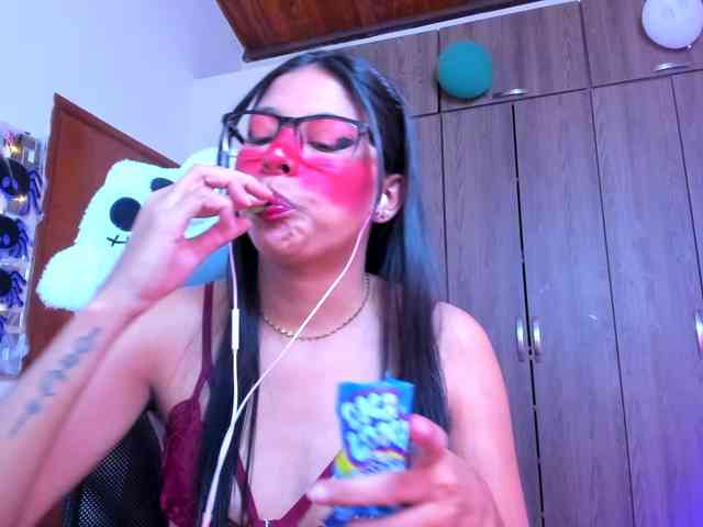 ALYSSON18 webcam