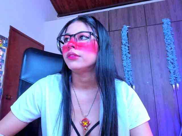 ALYSSON18 webcam