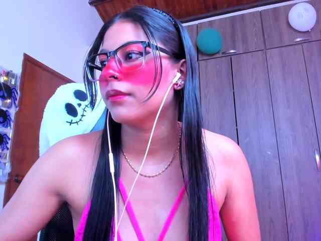 ALYSSON18 webcam