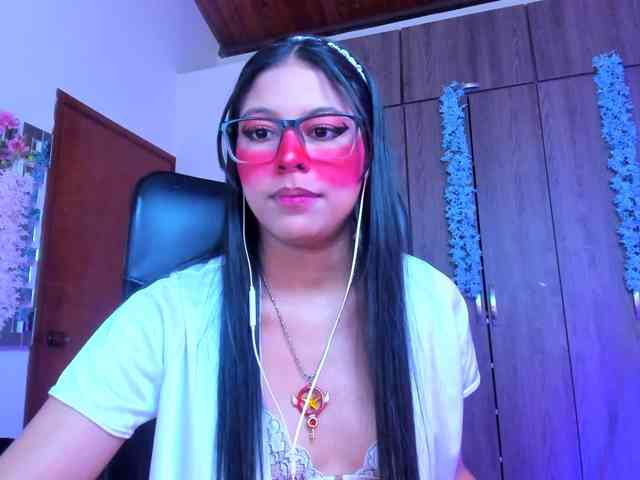 ALYSSON18 webcam