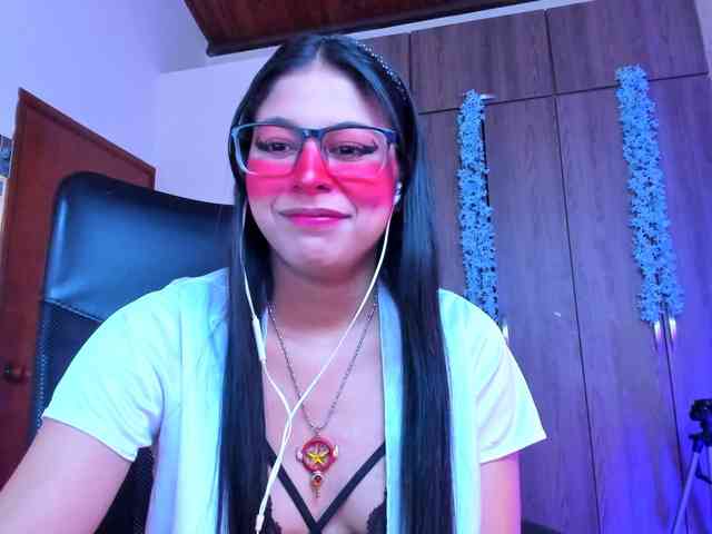 ALYSSON18 webcam