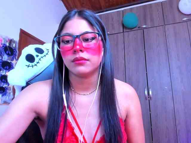 ALYSSON18 webcam