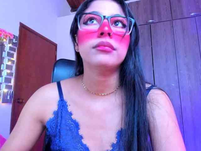 ALYSSON18 webcam