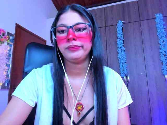 ALYSSON18 webcam