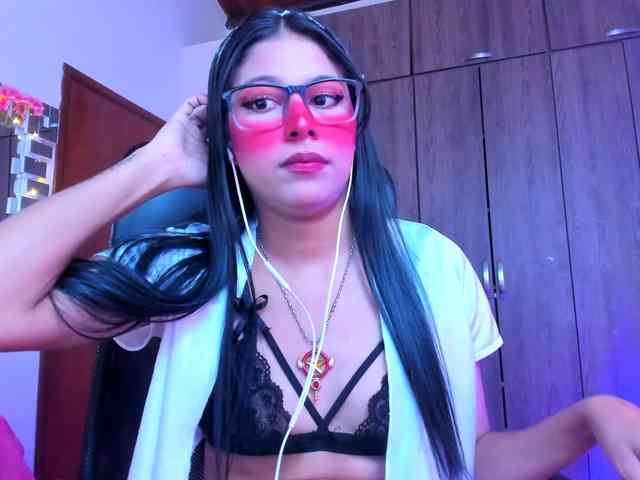 ALYSSON18 webcam