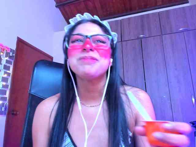 ALYSSON18 webcam