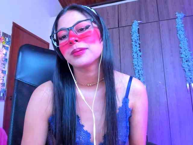 ALYSSON18 webcam