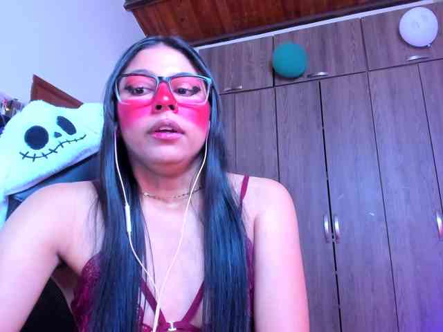 ALYSSON18 webcam