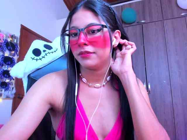 ALYSSON18 webcam