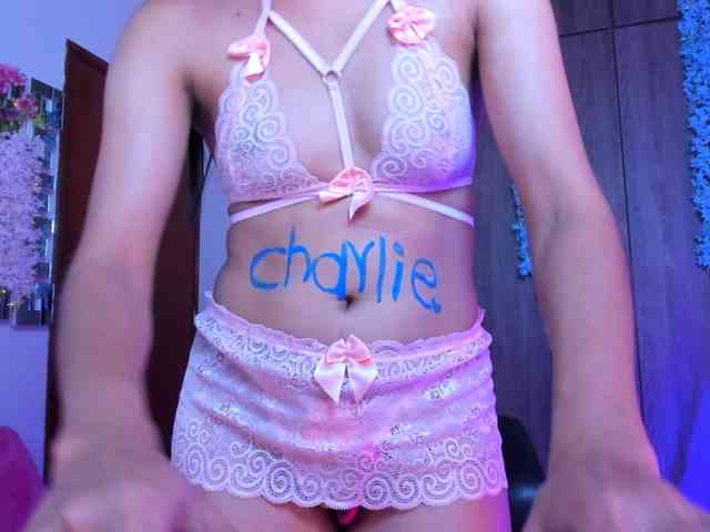 ALYSSON18 webcam