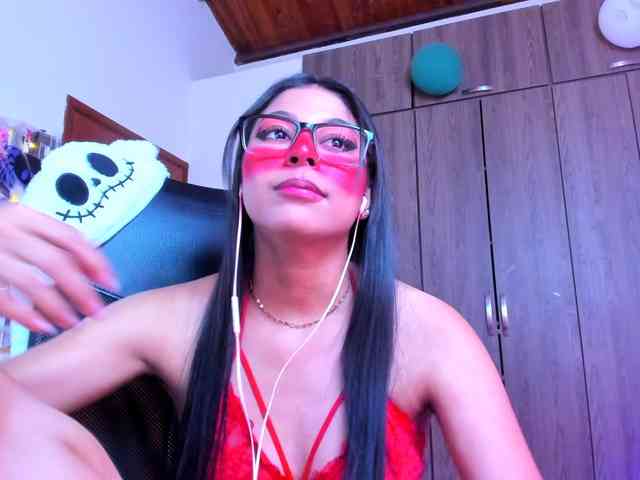 ALYSSON18 webcam