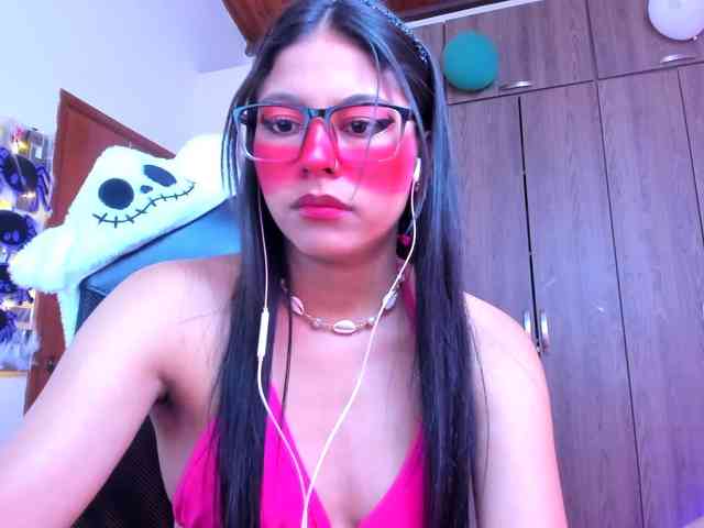 ALYSSON18 webcam