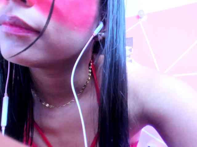 ALYSSON18 Live Webcam on BongaCams