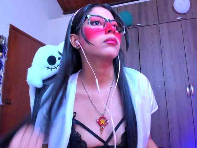ALYSSON18 webcam