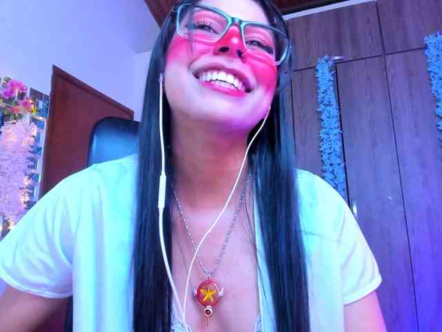 ALYSSON18 webcam