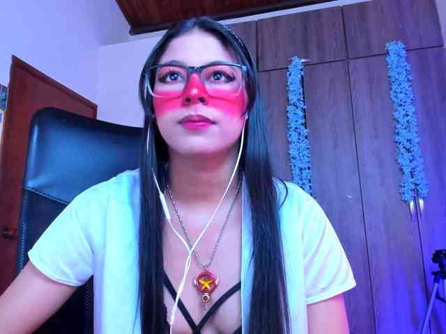 ALYSSON18 webcam