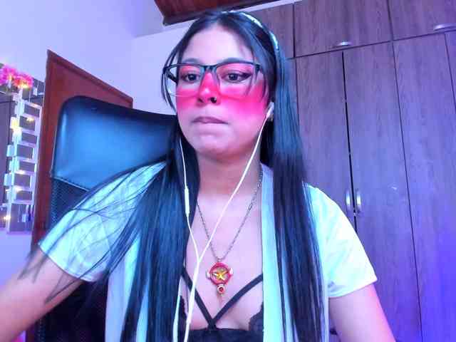 ALYSSON18 webcam