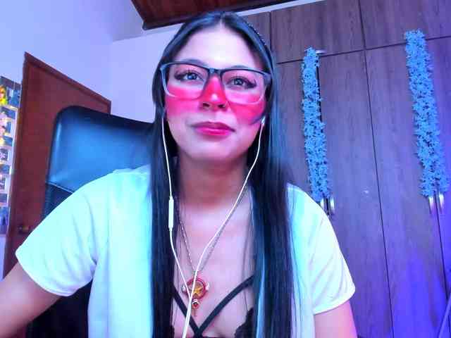 ALYSSON18 webcam