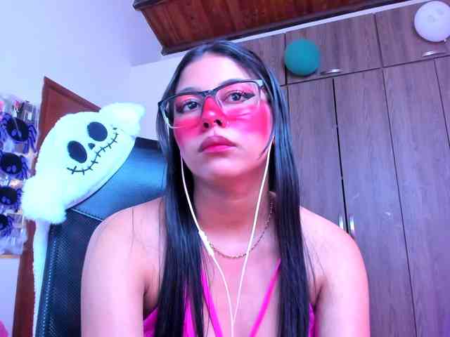 ALYSSON18 webcam