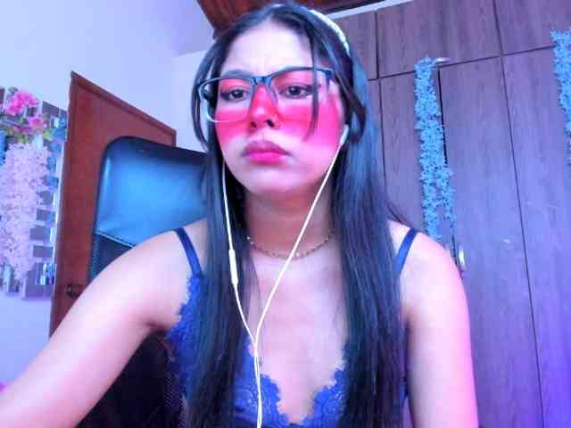 ALYSSON18 webcam