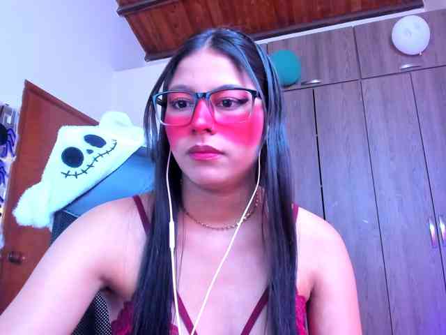 ALYSSON18 webcam