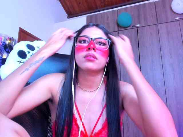 ALYSSON18 webcam