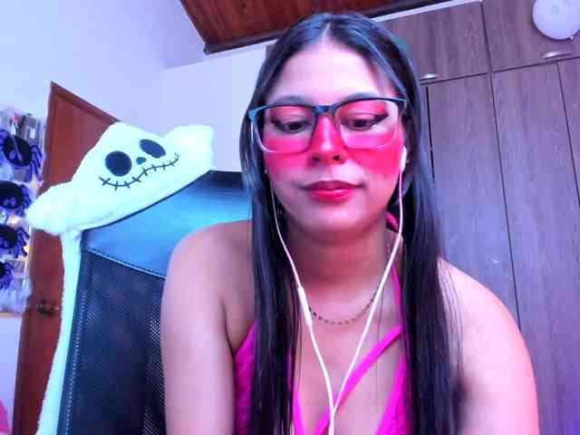 ALYSSON18 webcam