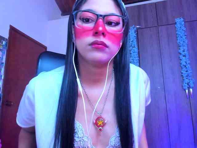 ALYSSON18 webcam