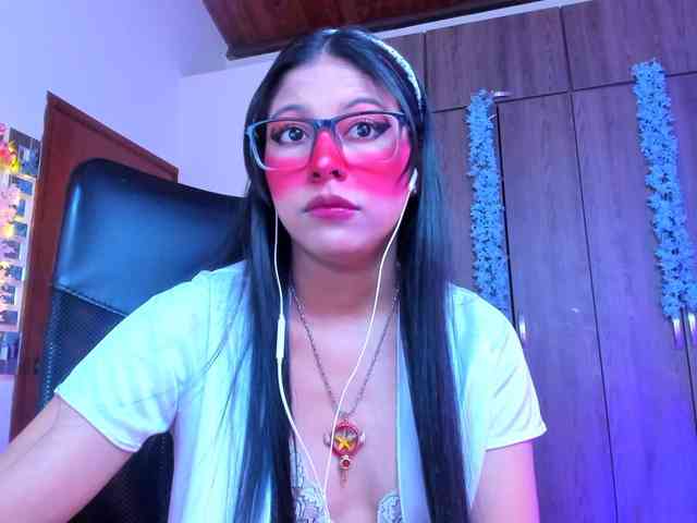 ALYSSON18 webcam
