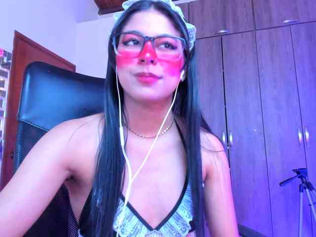 ALYSSON18 webcam