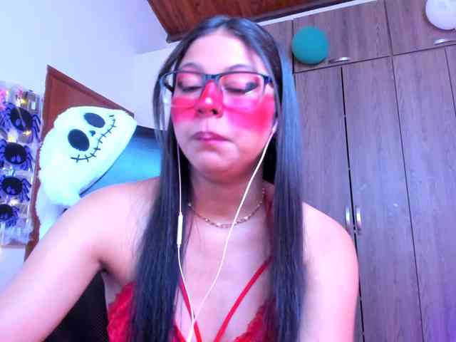 ALYSSON18 webcam