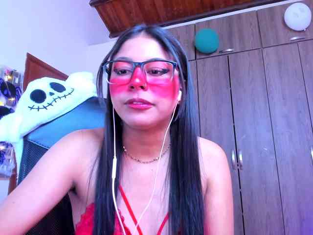ALYSSON18 webcam