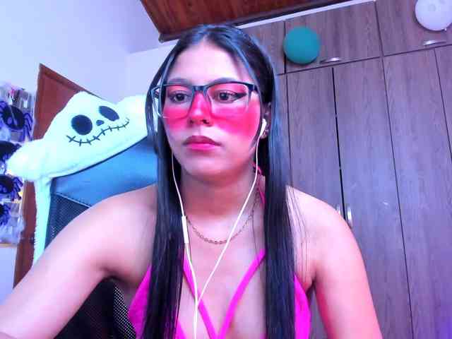 ALYSSON18 webcam