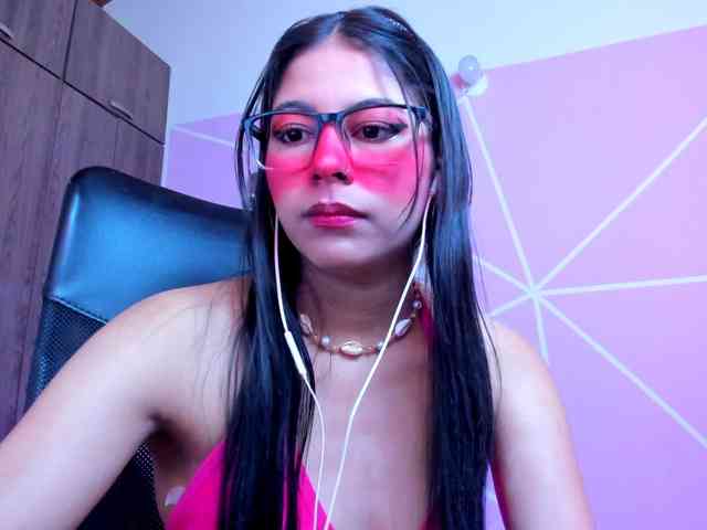 ALYSSON18 webcam