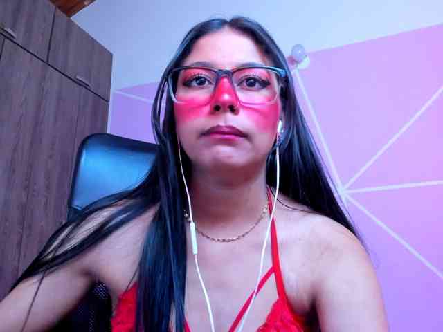 ALYSSON18 webcam