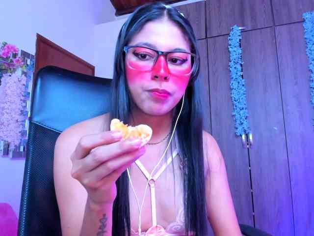 ALYSSON18 webcam