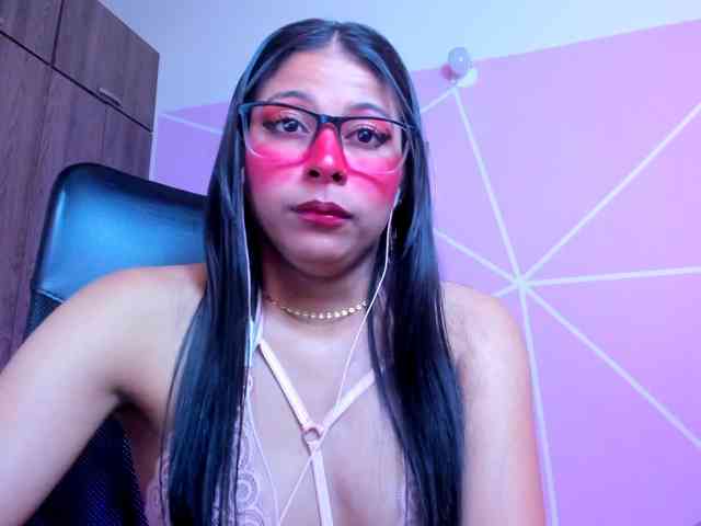 ALYSSON18 webcam