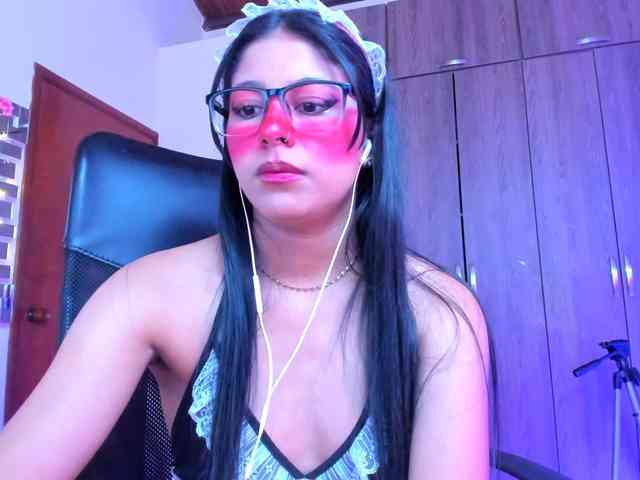 ALYSSON18 webcam