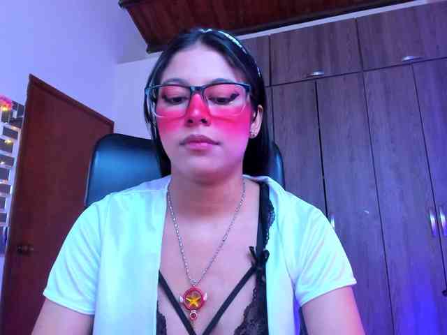 ALYSSON18 webcam