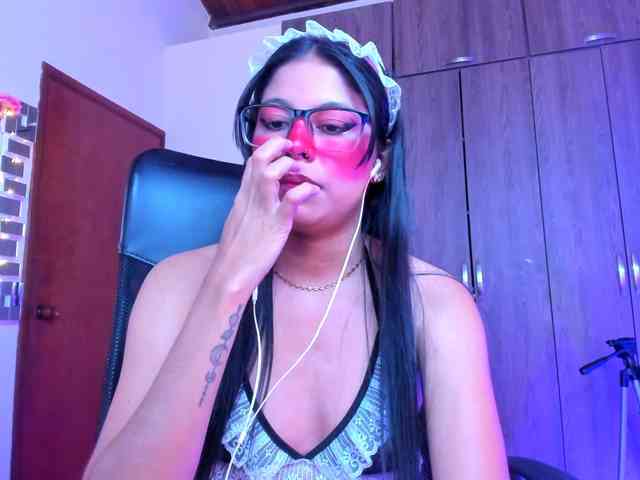 ALYSSON18 webcam