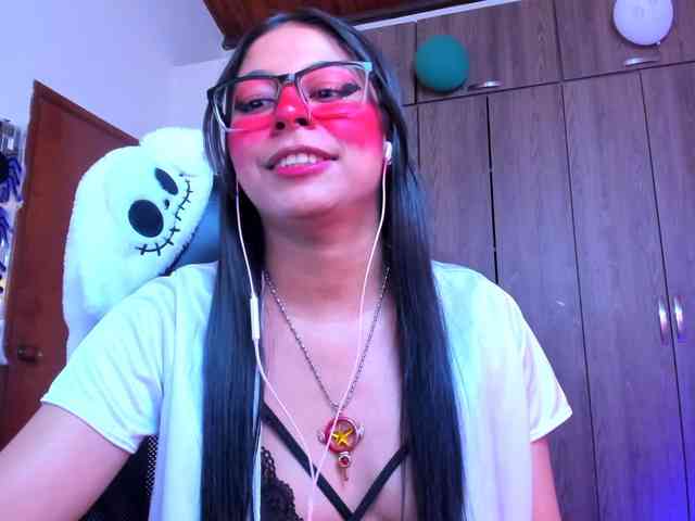 ALYSSON18 webcam
