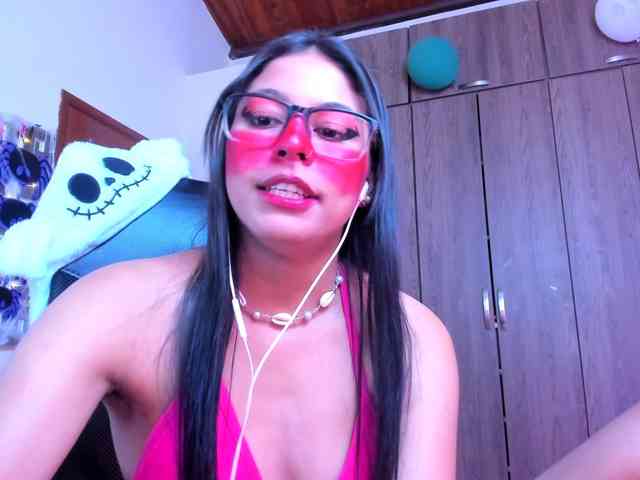 ALYSSON18 webcam