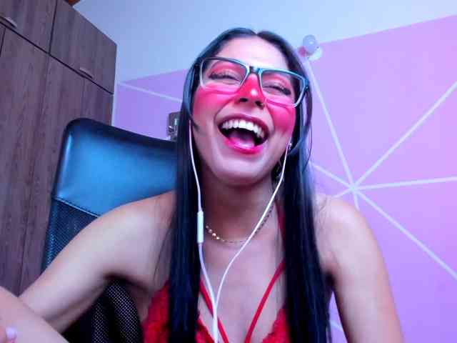 ALYSSON18 webcam