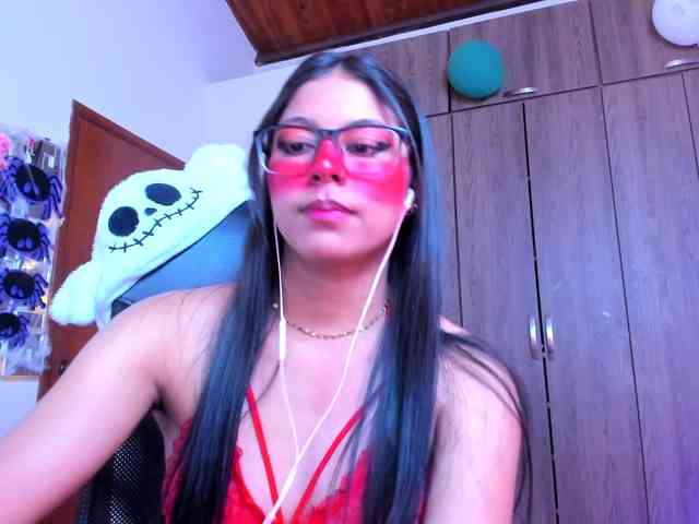 ALYSSON18 webcam