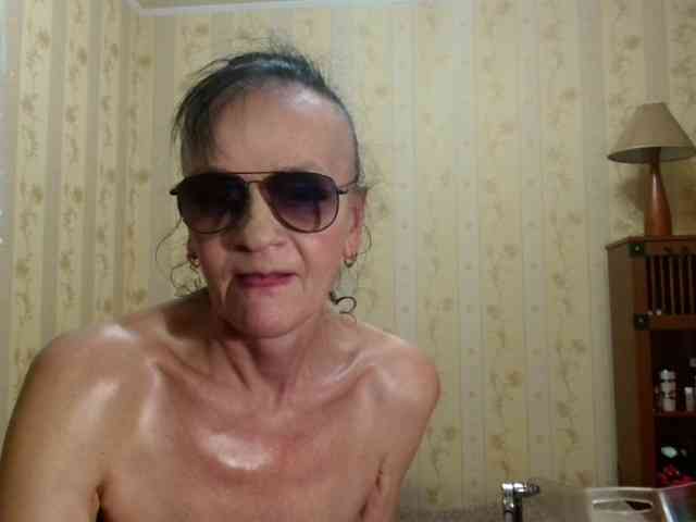 Valenttijm3851 webcam